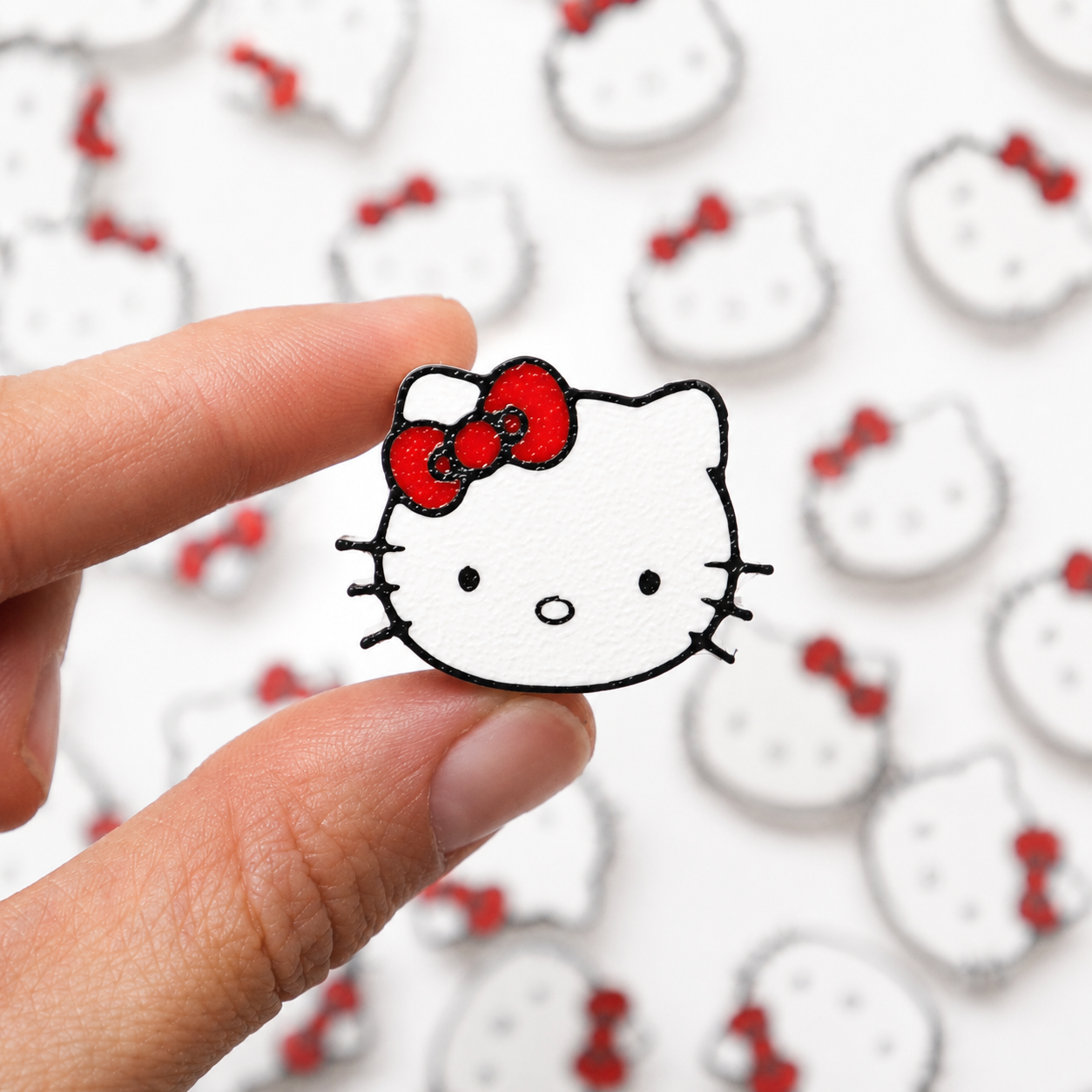 Hola Kitty Straw Topper – Fits Up to 10mm Straws & Pencils