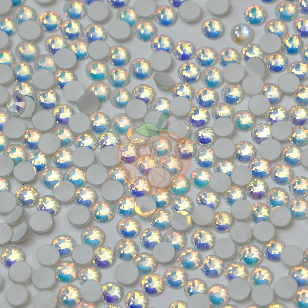 Luminous White Opal Glass Rhinestones