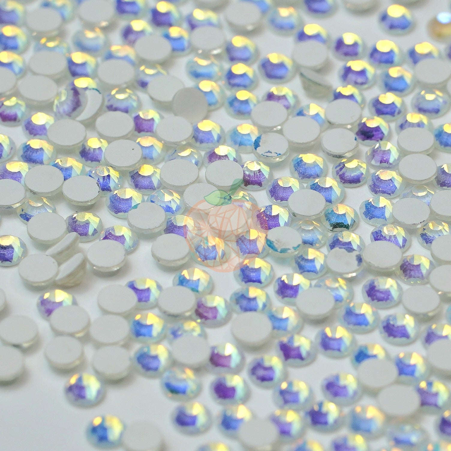 Luminous White Opal Glass Rhinestones